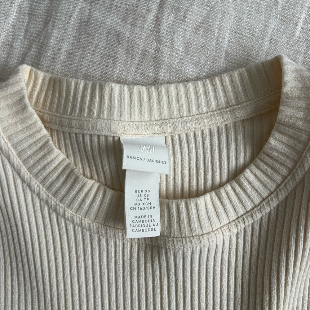 H&M Cream Ribbed Top